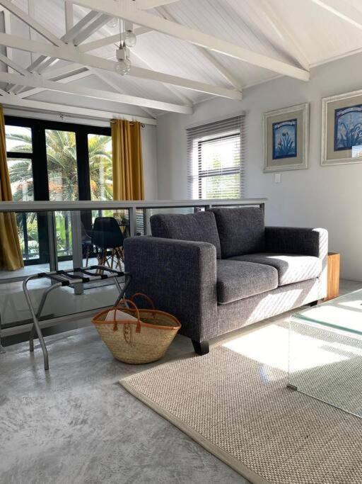Cozy Spacious Loft On 4th Avenue
