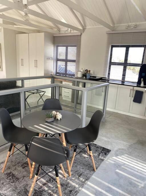 Apartamento Cozy Spacious Loft On 4th Avenue Cidade Do Cabo